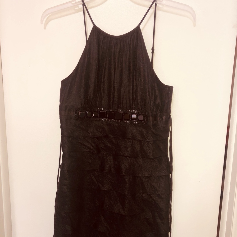 Elegant Black Sleeveless Dress